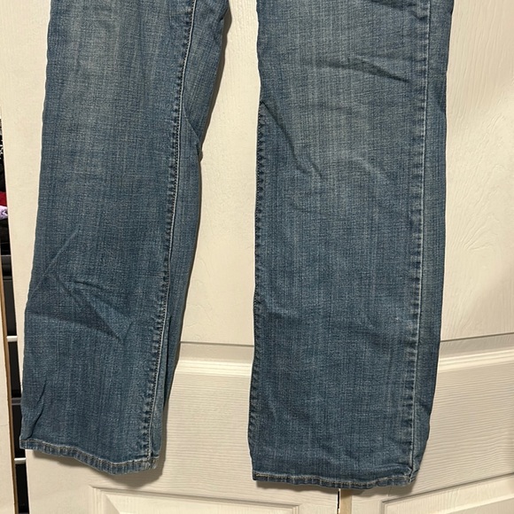 Levi's Women's Perfectly Slimming Boot Cut 512 Jeans - Picture 4 of 11